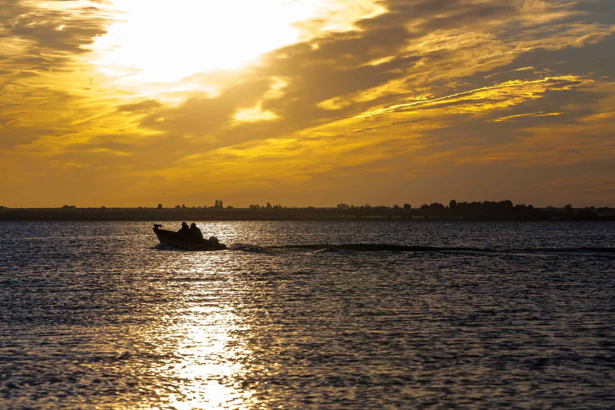 2021 Travel guide to Moses Lake, WA - Potholes Reservoir